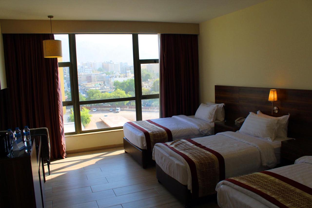 Lacosta Hotel Akaba Eksteriør bilde